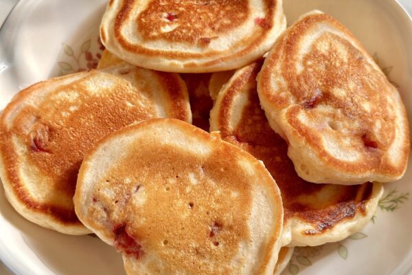 Banana Strawberry Pancakes