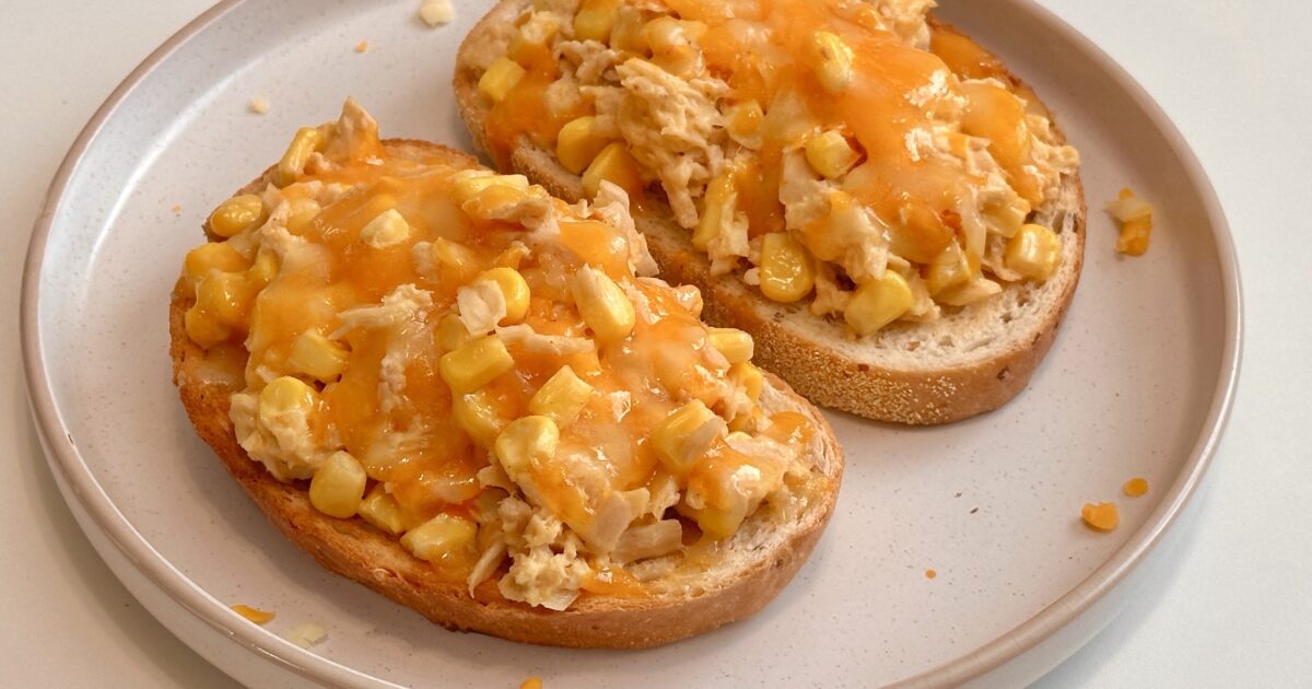 Cheesy tuna toast with corn