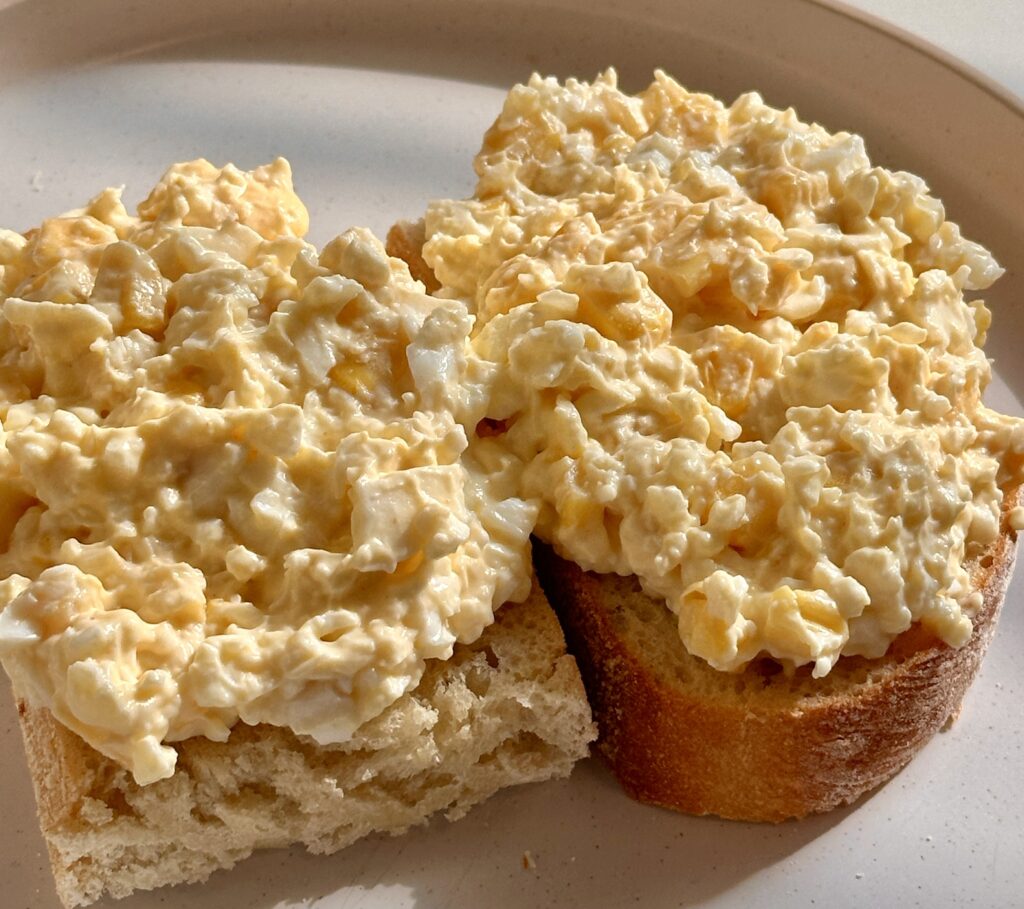 Creamy Egg and Corn Toasts