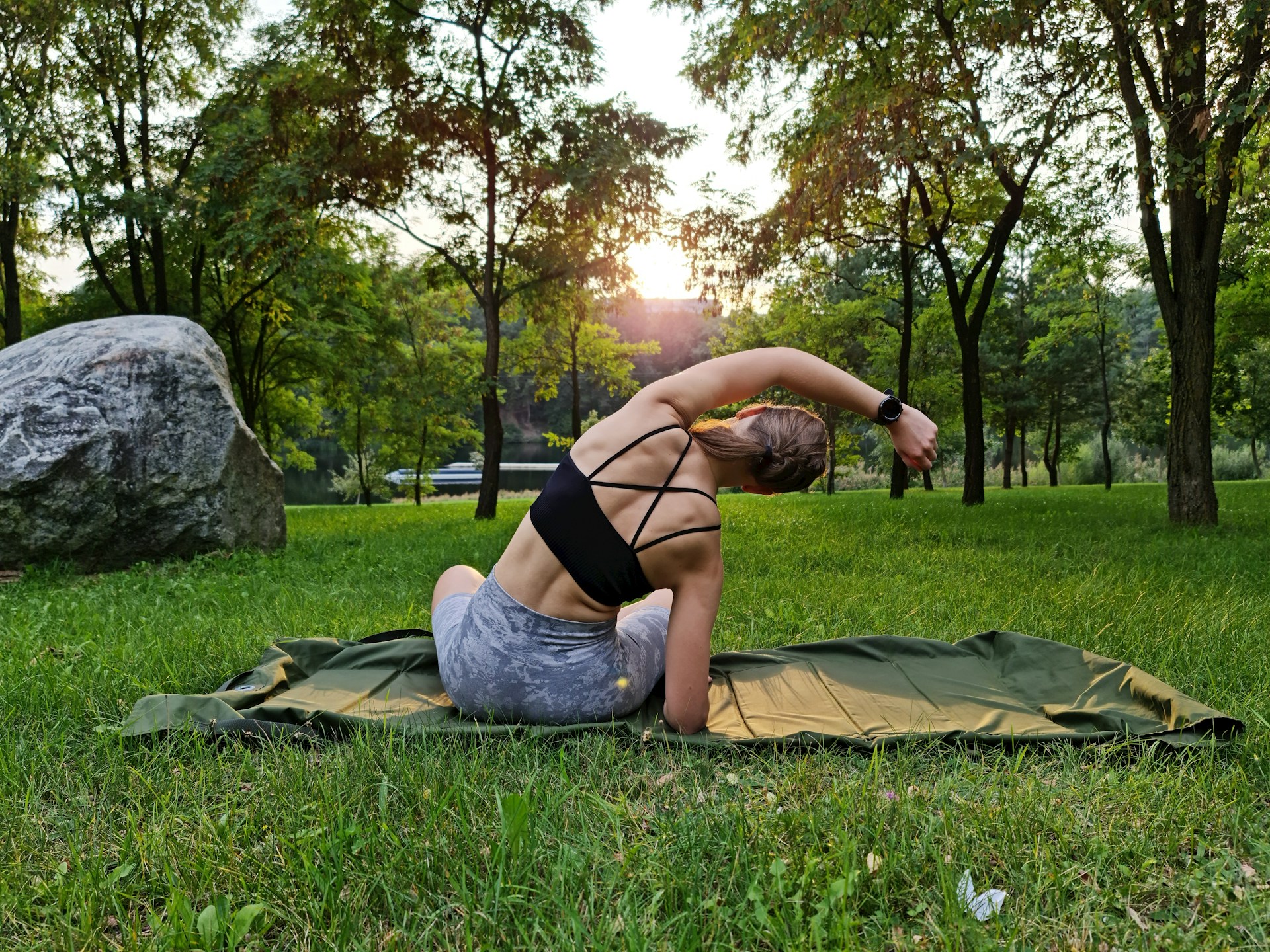 How to Prevent Back Pain: 7 Science-Backed Daily Habits