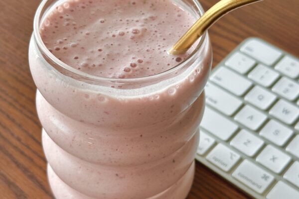 Creamy Banana Strawberry Smoothie